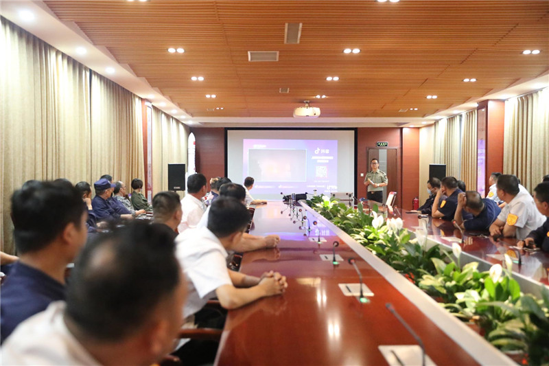 河南省礦山起重機(jī)有限公司